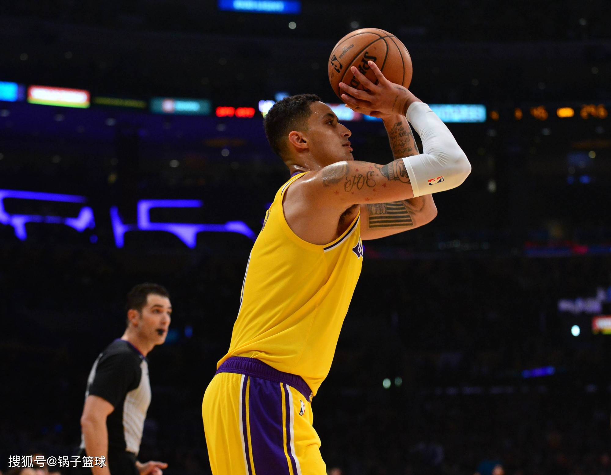 开云官网-洛杉矶湖人发布备战花絮；今夜刷新队史纪录；国王杯任务艰巨；数据趋势出现新变化的简单介绍